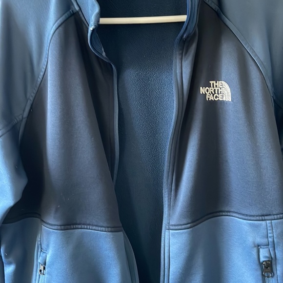 The North Face men’s blue jacket size Medium - Picture 3 of 8